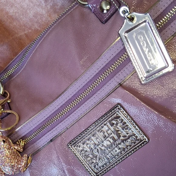 EUC COACH POPPY LAVENDER X LARGE Bag - Picture 2 of 9